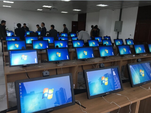 蘇州園區(qū)車(chē)管所考試機(jī)27臺(tái)、學(xué)習(xí)機(jī)48臺(tái)、排隊(duì)叫號(hào)系統(tǒng)
