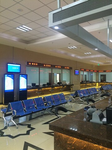 1568273871113225.jpg 新疆自治區(qū)巴楚政務(wù)服務(wù)中心叫號(hào)系統(tǒng)、信息發(fā)布系統(tǒng)均由米可提供2.jpg